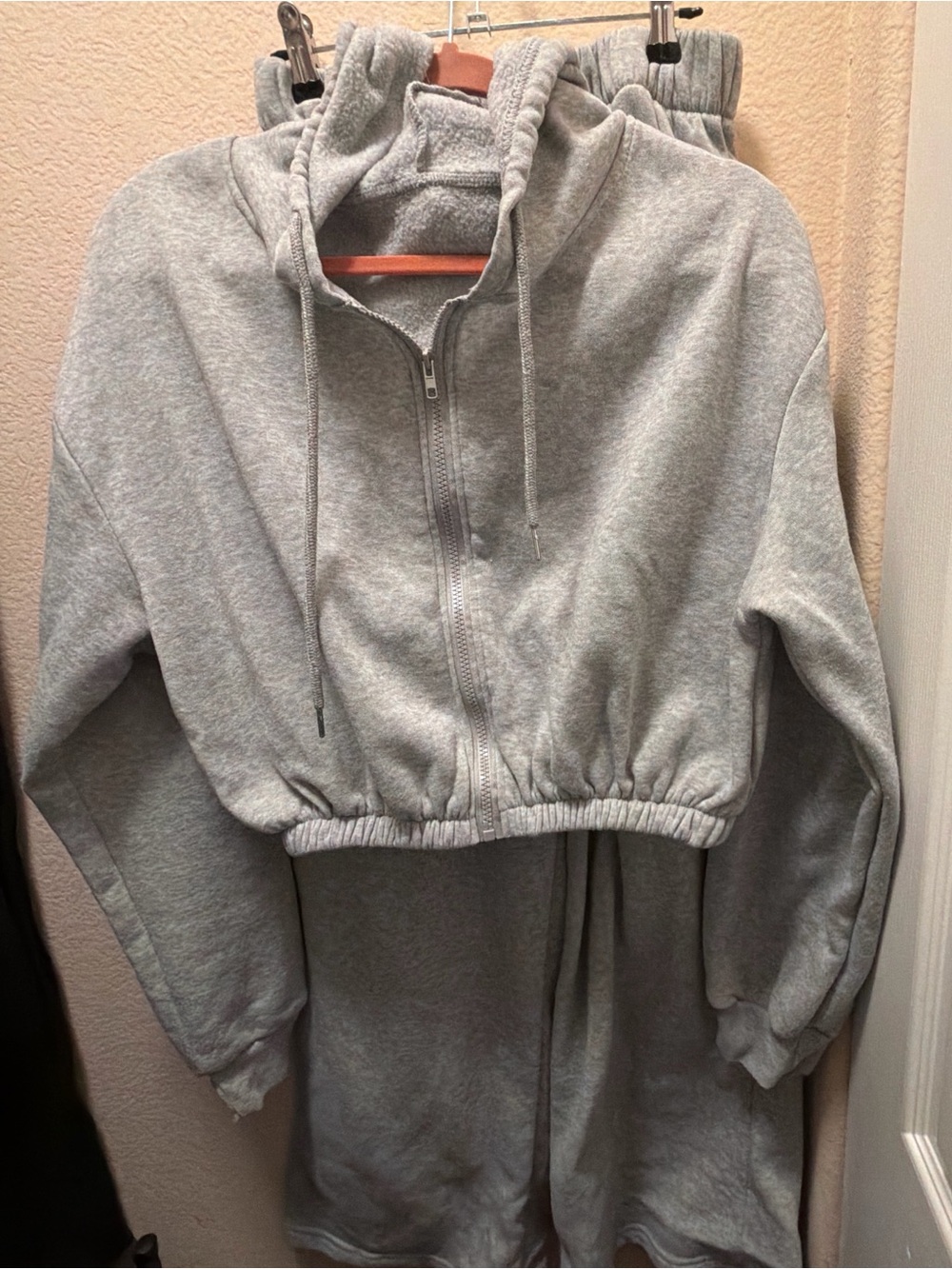 Cropped Zip Hoodie and Matching Sweatpants Set - Light Gray